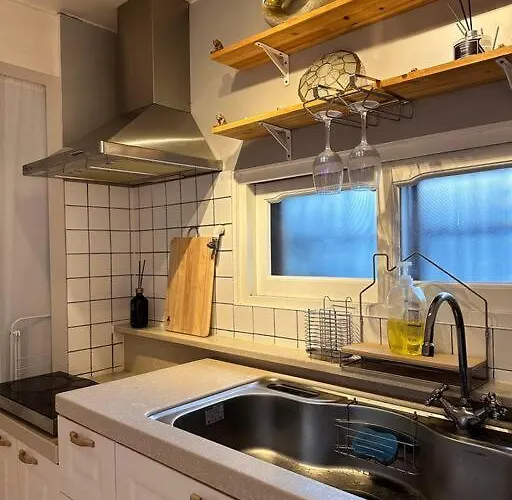 Апартаменты 10-minute Walk From Hongdae Entrance Station, 2 Rooms, 3 Beds Сеул